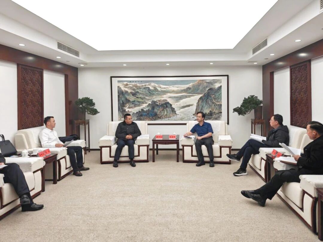 双向赋能 工业共兴 | 腾博汇游戏官方网站运业造访都江堰市委市政府，，，，，同谋工业生长新生态